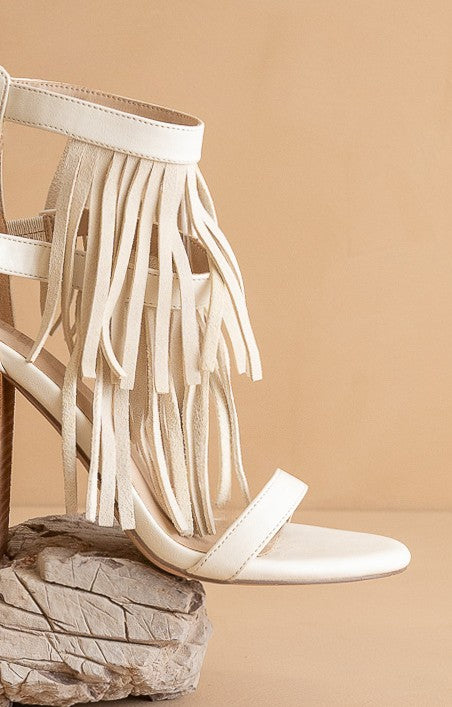 The Gela - Fringe Framed Heels
