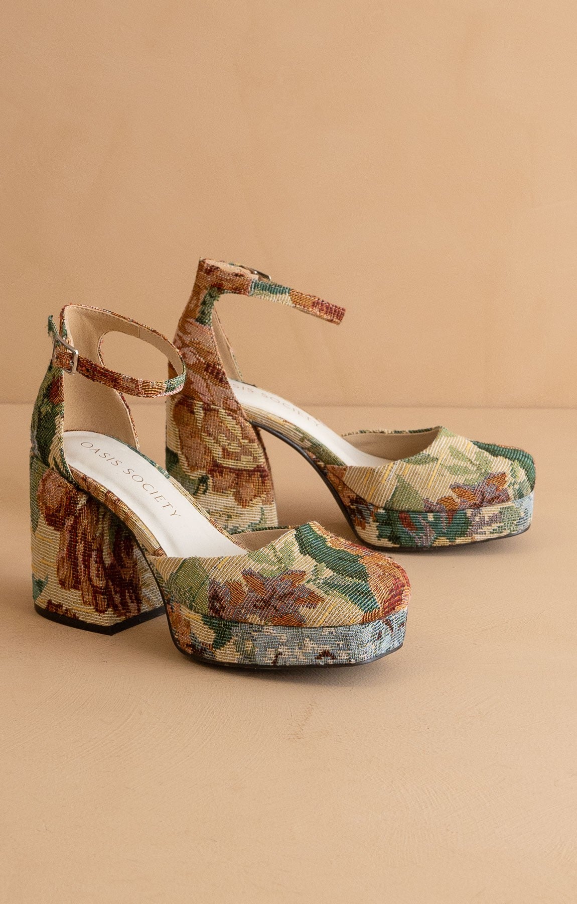 Oslo Chunky Platform Mary Janes – Retro Women’s Shoes