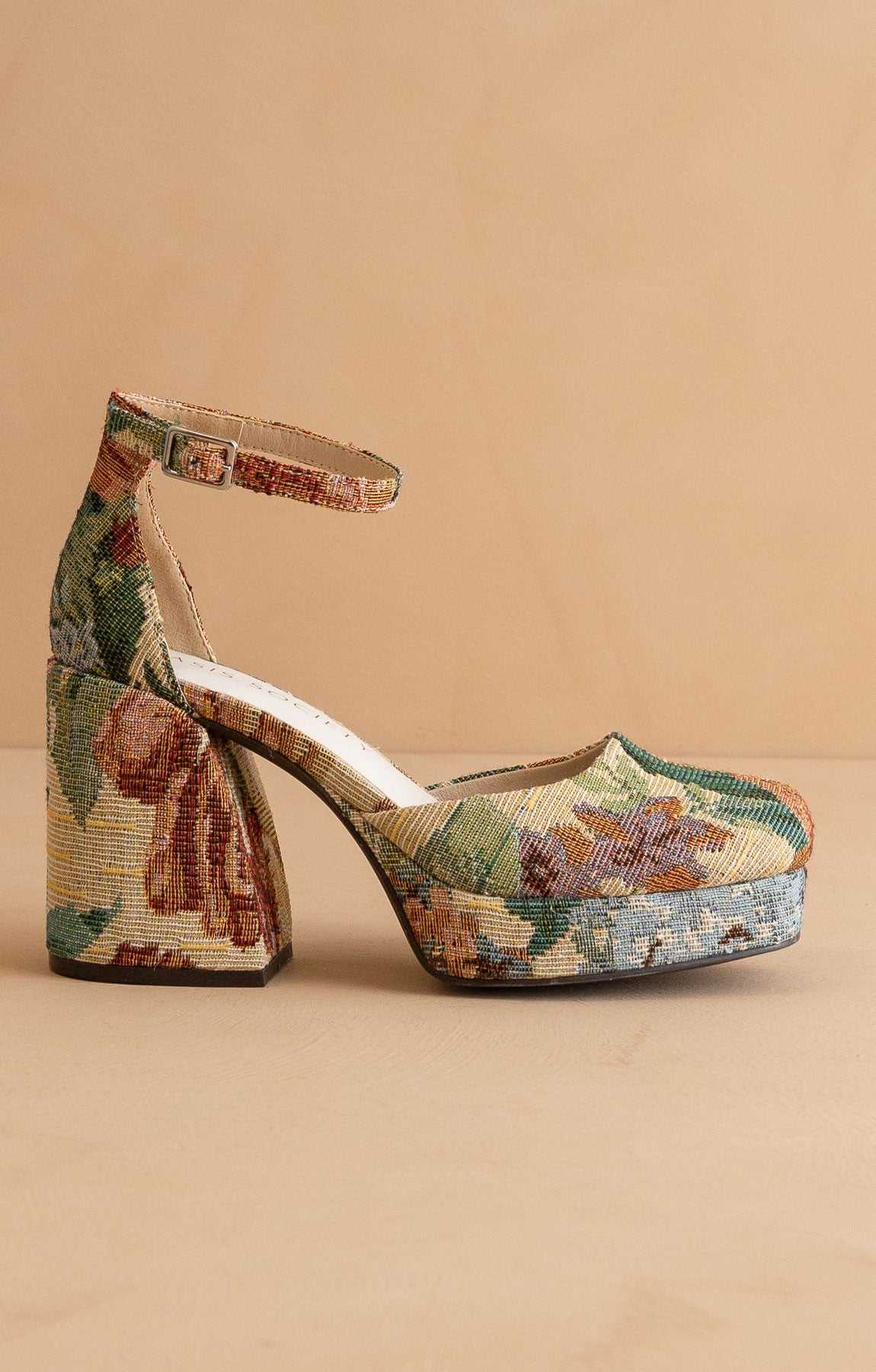 Oslo Chunky Platform Mary Janes – Retro Women’s Shoes