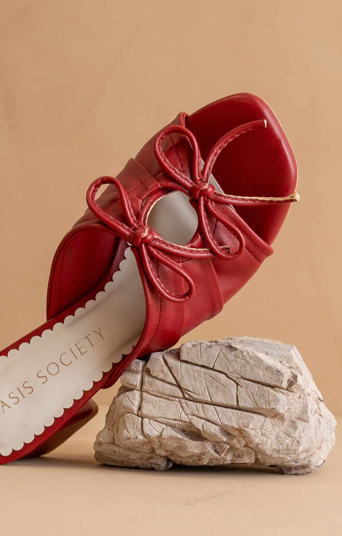 Emerald Double Bow Sandals – Romantic Low Heels