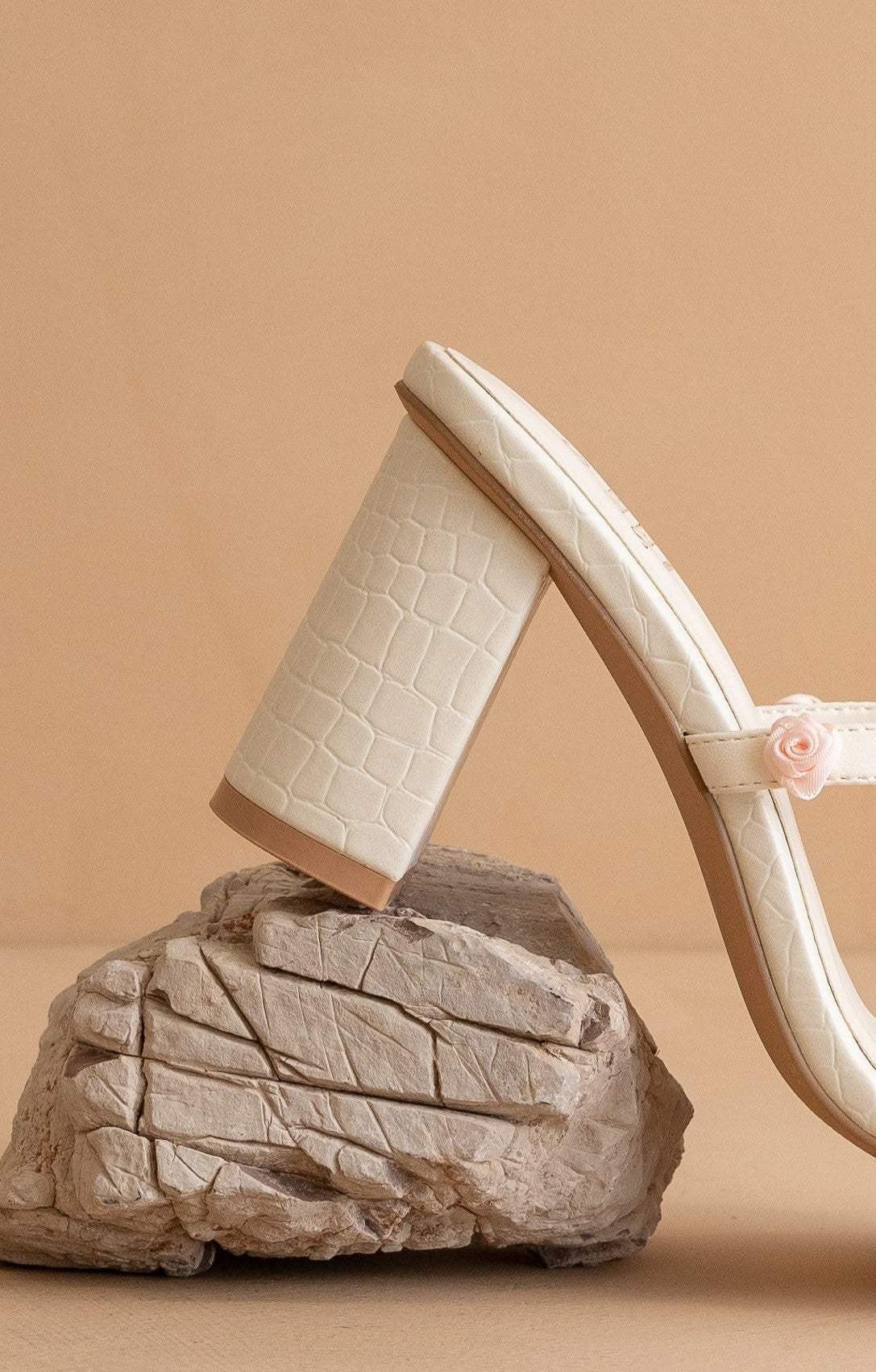 The Nia - Rosette Adorned Heels