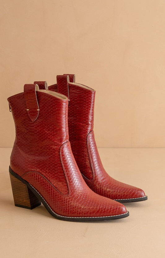 Tara - Two Paneled Western Boots