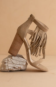 The Gela - Fringe Framed Heels