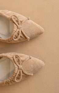 Maven - Pointed Kitten Heels with Bow