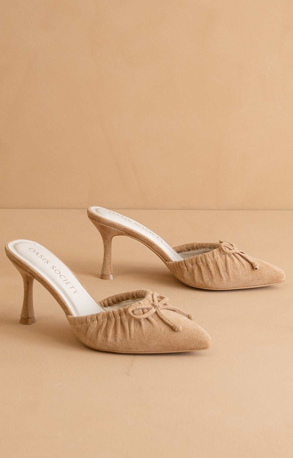 Maven - Pointed Kitten Heels with Bow